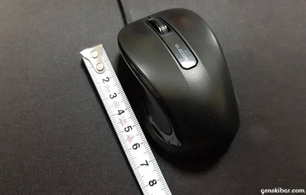 エレコムの有線巻き取り式マウス（Reel）の大きさ