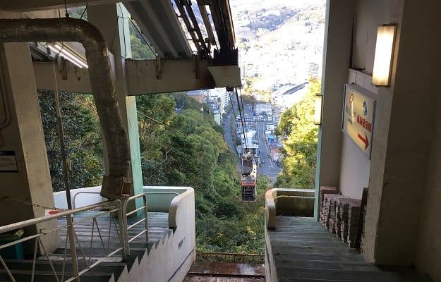 アタミロープウェイのアクセスと乗り方＆周辺の観光スポット【熱海城まで一本】